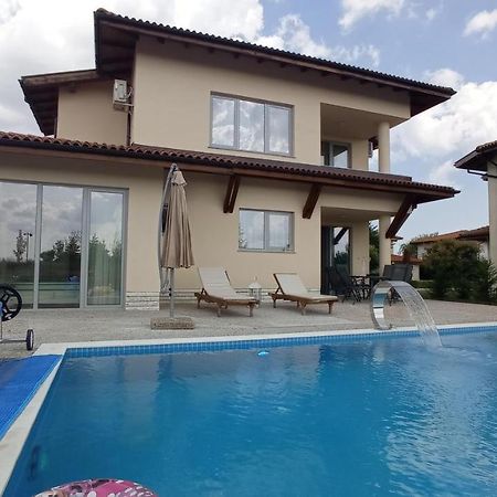 Lighthouse Apartments And Villas Balchik Exterior foto