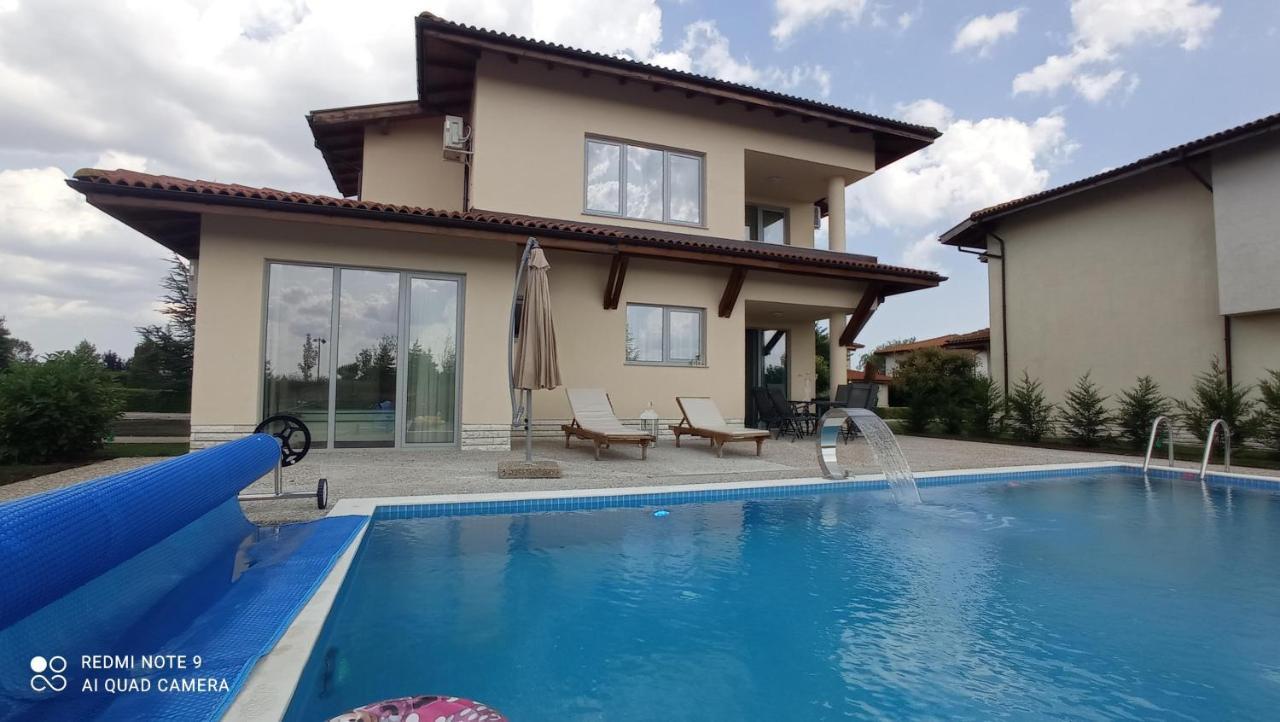 Lighthouse Apartments And Villas Balchik Exterior foto