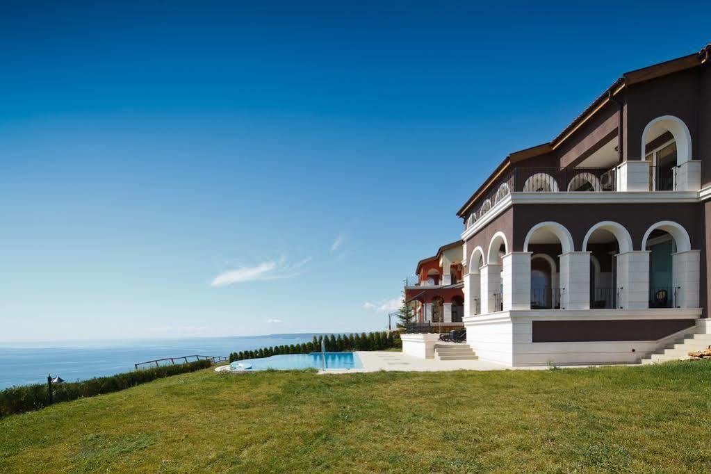 Lighthouse Apartments And Villas Balchik Exterior foto