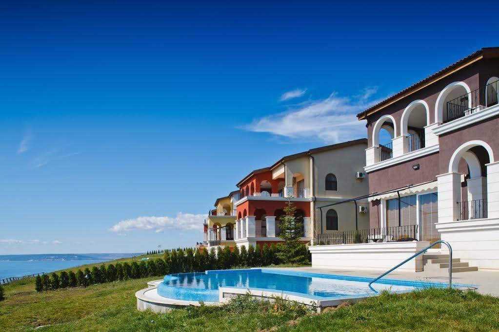 Lighthouse Apartments And Villas Balchik Exterior foto